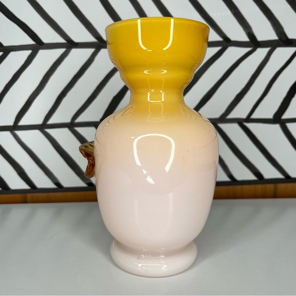 Victorian Stevens & Williams Cased Glass Overlay Vase w/ Applied Flower & Leaf - Picture 8 of 13